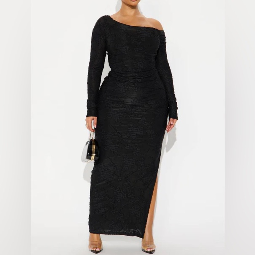 Black One-Shoulder Dress